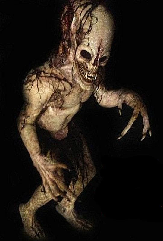 Midnight Studios Costumes "Alien Suit" Professional Costume 3 Midnight Studios Costumes "Alien Suit" Professional Costume