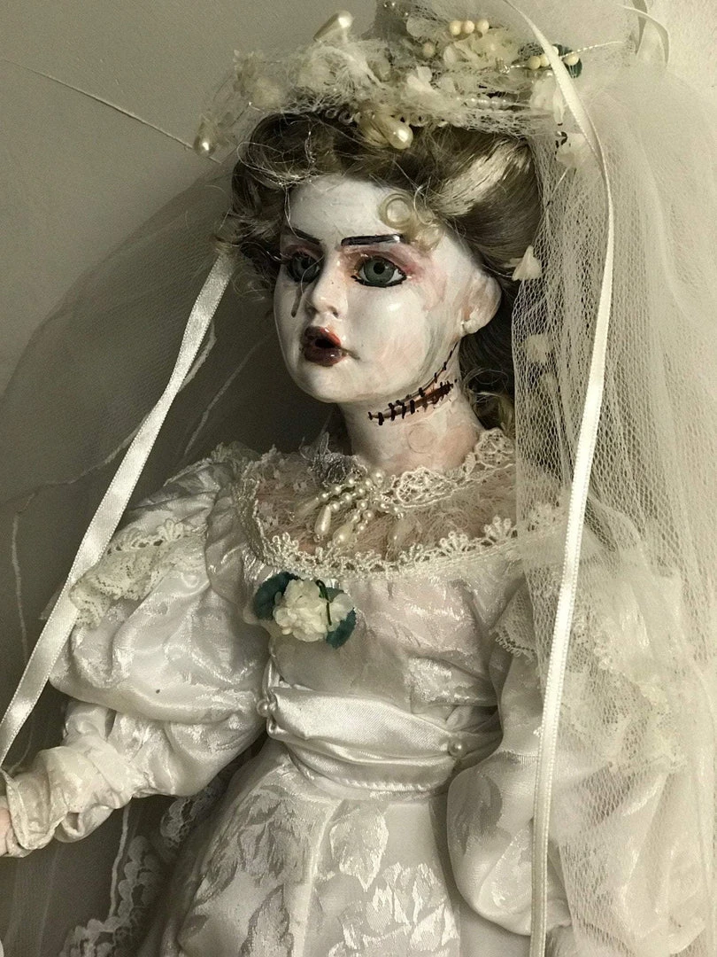 The Horror Dome "Creepy Porcelain Doll - Frankensteins Bride" HD Studios Halloween Prop 3 The Horror Dome "Creepy Porcelain Doll - Frankensteins Bride" HD Studios Halloween Prop