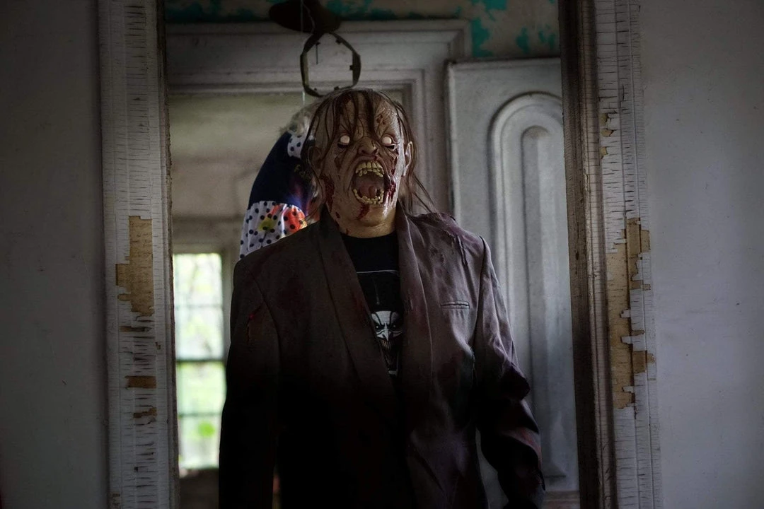 The Horror Dome "Dead Awake" HD Studios Pro Mask Masks 6 The Horror Dome "Dead Awake" HD Studios Pro Mask Masks