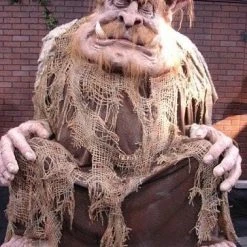 Distortions Animatronics "Giant Troll" Professional Halloween Animatronic