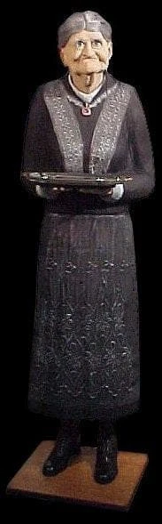 Morris "Shaking Sadie The Maid" Animated Halloween Prop Props 3 Morris "Shaking Sadie The Maid" Animated Halloween Prop Props