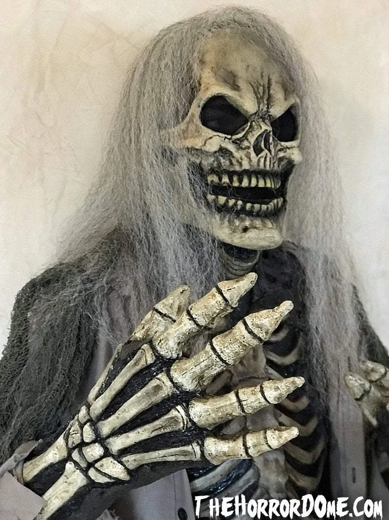 The Horror Dome Costumes "Demon Knight" HD Studios Pro Costume 6 The Horror Dome Costumes "Demon Knight" HD Studios Pro Costume