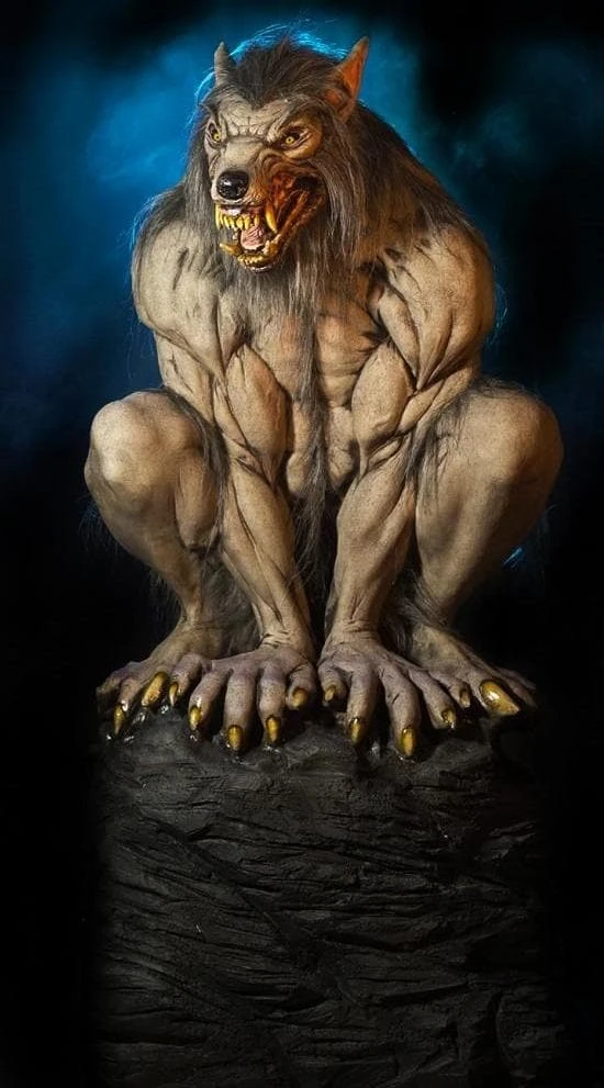 Distortions Props Wicked Wolf Professional Halloween Display 3 Distortions Props Wicked Wolf Professional Halloween Display